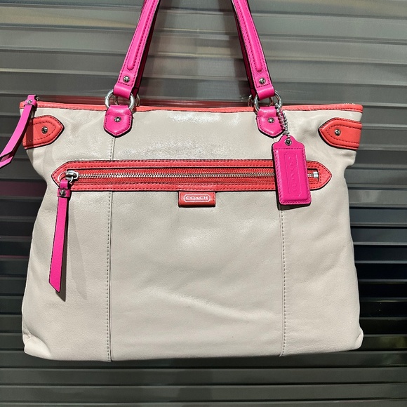 Coach Daisy Spectator Emma Tote - Picture 1 of 7